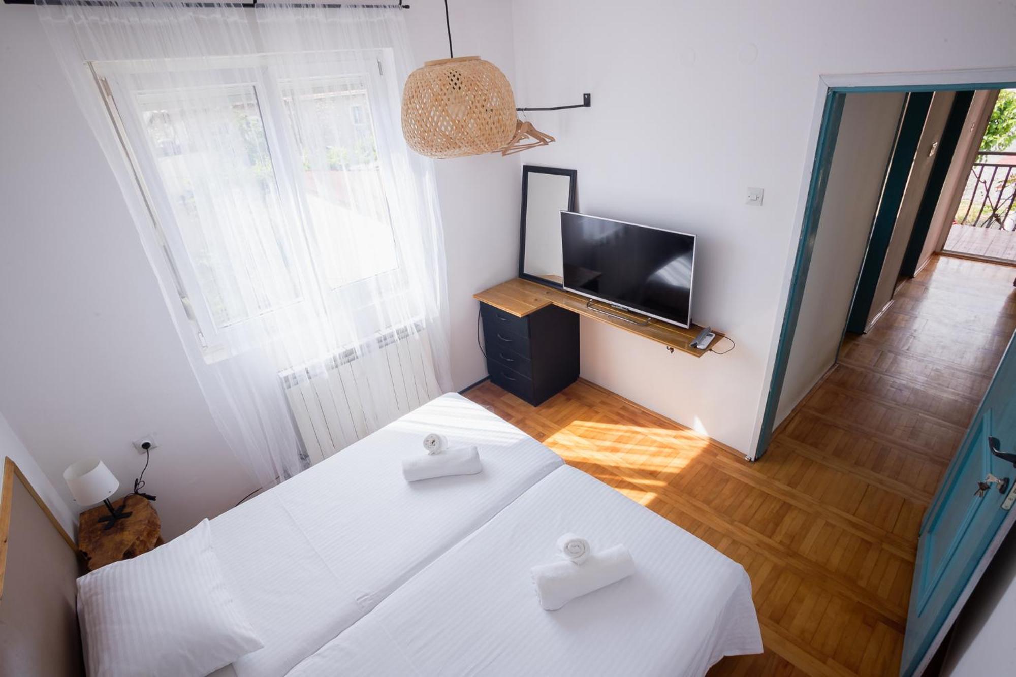 Late Story Apartment Podgorica Ngoại thất bức ảnh