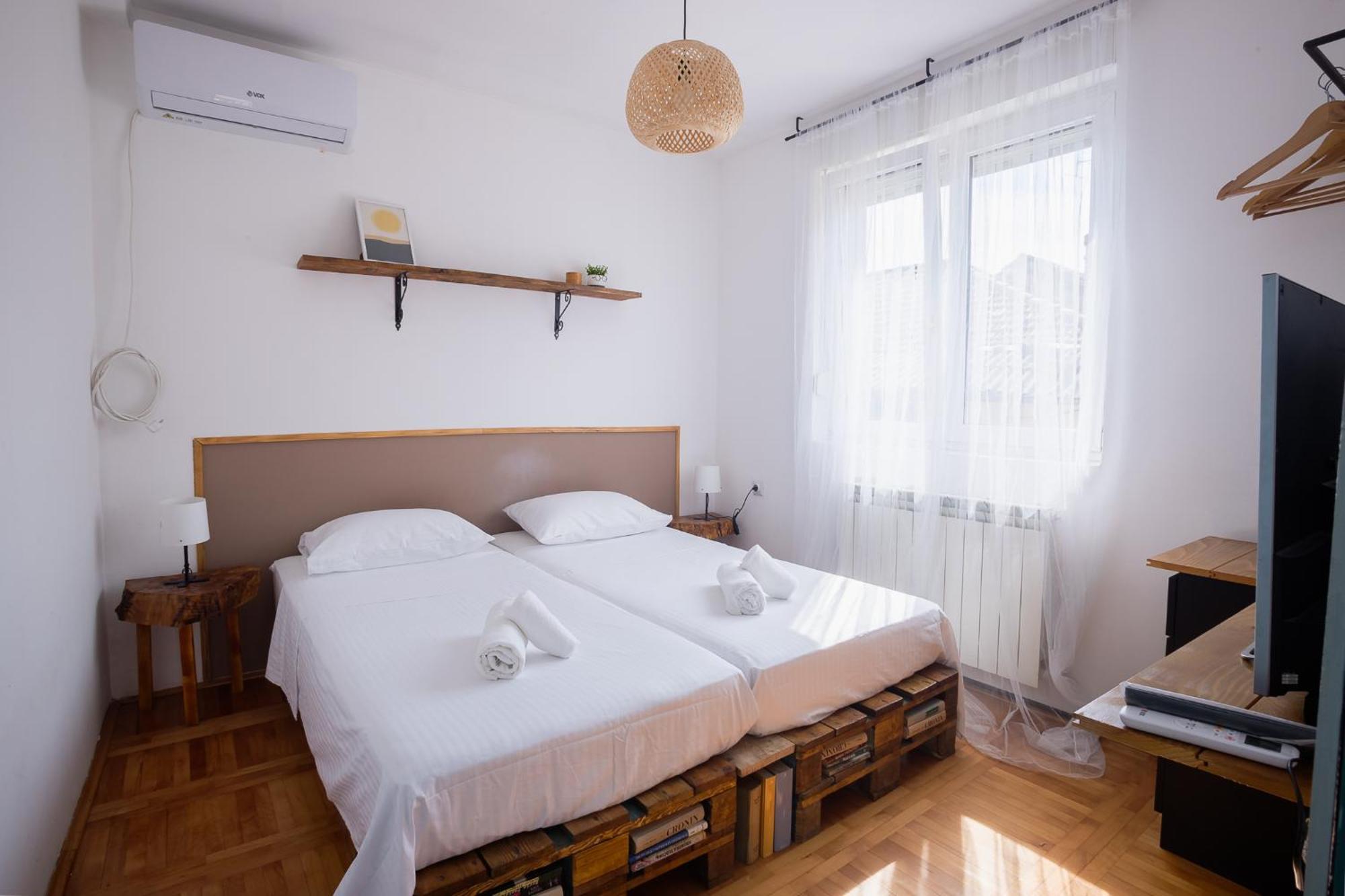 Late Story Apartment Podgorica Ngoại thất bức ảnh