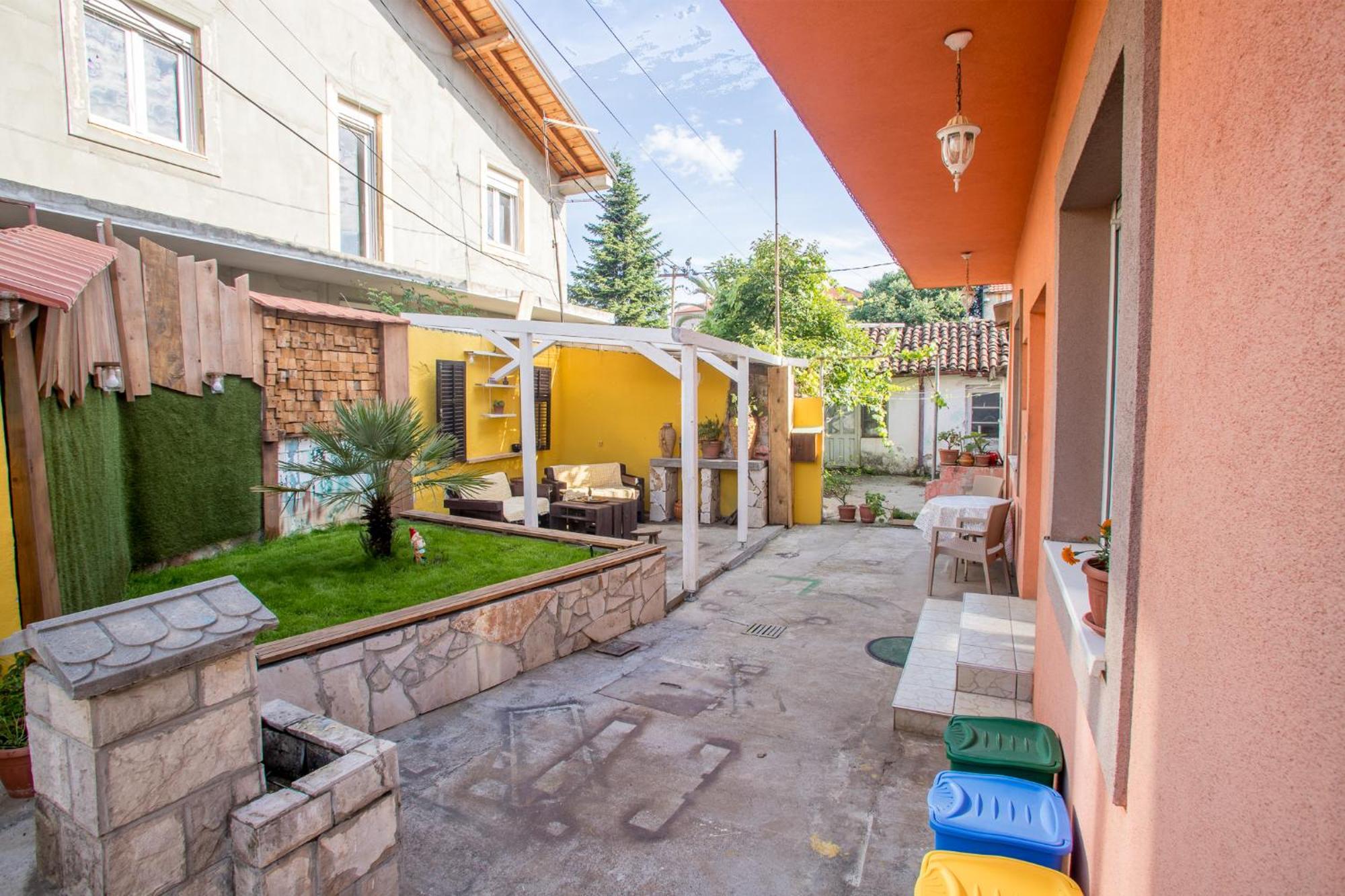 Late Story Apartment Podgorica Ngoại thất bức ảnh